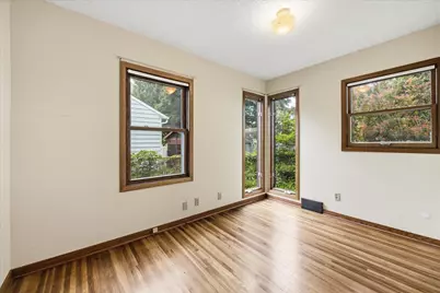5625 Hillsview Road, Brooklyn Center, MN 55430 - Photo 14