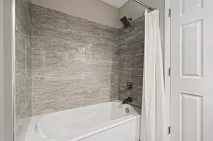 1463 Trollhagen Dr NE, Fridley, MN 55421 - Photo 16