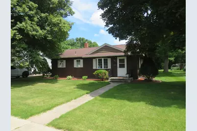 709 10th Street S, Benson, MN 56215 - Photo 2