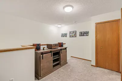 8443 Cortland Road, Eden Prairie, MN 55344 - Photo 12