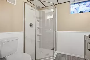 215 E 45th St, Hibbing, MN 55746 - Photo 24