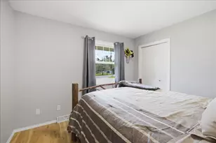 215 E 45th St, Hibbing, MN 55746 - Photo 18