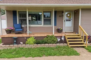 215 E 45th St, Hibbing, MN 55746 - Photo 38
