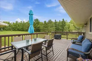 215 E 45th St, Hibbing, MN 55746 - Photo 32