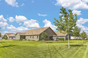 2084 Arcadia St, Shakopee, MN 55379 - Photo 36