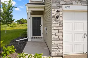 5198 94th Ln N, Brooklyn Park, MN 55443 - Photo 2