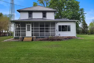 411 State Hwy 19, Franklin, MN 55333 - Photo 1