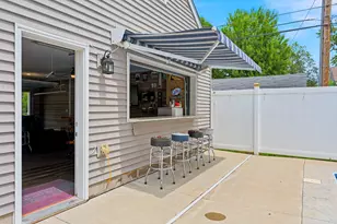 4054 Quail Ave N, Robbinsdale, MN 55422 - Photo 2
