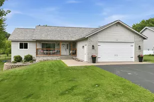 312 Country Ln, Durand, WI 54736 - Photo 1