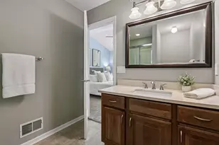 5000 Everest Ln N, Plymouth, MN 55446 - Photo 28
