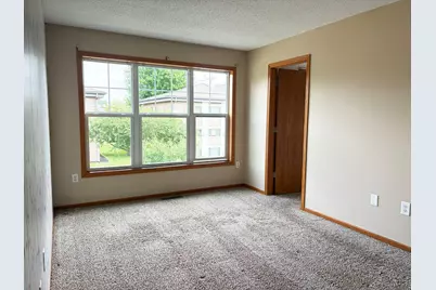1087 Barclay Street, Saint Paul, MN 55106 - Photo 24