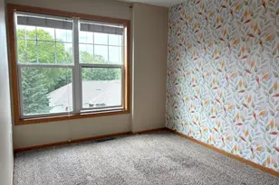 1087 Barclay St, Saint Paul, MN 55106 - Photo 32