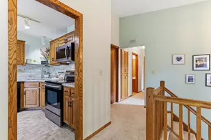556 Donegal Cir, Shoreview, MN 55126 - Photo 18