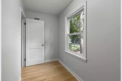 8734 Portland Avenue S, Bloomington, MN 55420 - Photo 24