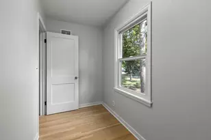 8734 Portland Ave S, Bloomington, MN 55420 - Photo 24