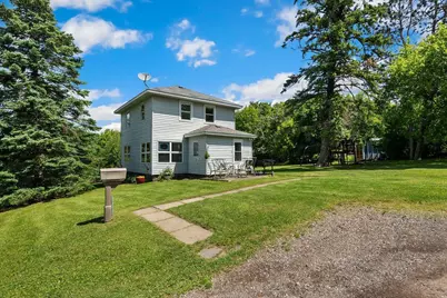 2330 Silcox Avenue, Duluth, MN 55803 - Photo 2