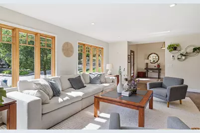 4011 Grimes Avenue S, Edina, MN 55416 - Photo 8