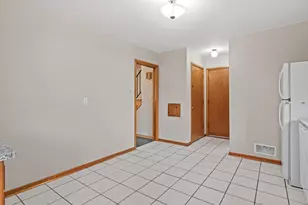 1367 Price Ave E, Maplewood, MN 55109 - Photo 12
