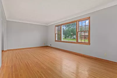 1367 Price Avenue E, Maplewood, MN 55109 - Photo 4