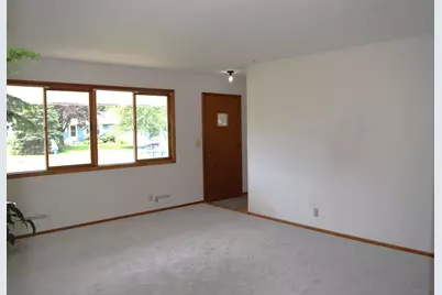 673 109th Lane NE, Blaine, MN 55434 - Photo 6
