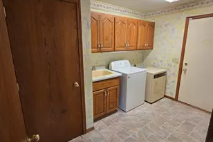 735 10th Ave S, Waite Park, MN 56387 - Photo 2