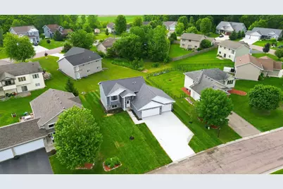 404 Westgate Drive, Winsted, MN 55395 - Photo 32