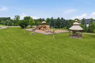 424 44th Ave S, Moorhead, MN 56560 - Photo 34