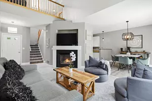 16320 Jatos Cir, Lakeville, MN 55044 - Photo 2
