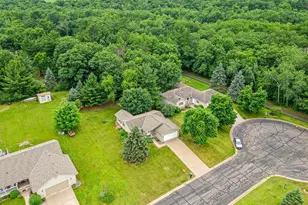631 Stewart Ct, Mora, MN 55051 - Photo 2