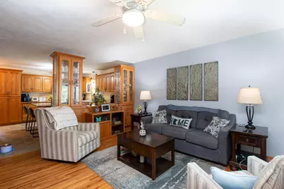 318 W Livermore Street, Saint Peter, MN 56082 - Photo 2