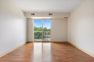 2900 University Ave SE, Minneapolis, MN 55414 - Photo 2