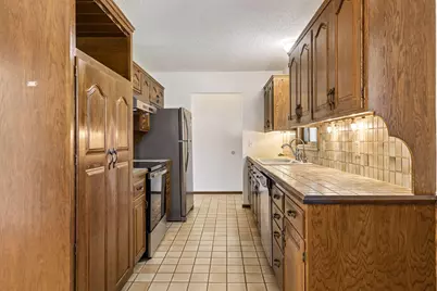 16329 Temple Terrace, Minnetonka, MN 55345 - Photo 12