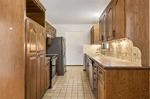 16329 Temple Terrace, Minnetonka, MN 55345 - Photo 12