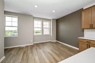 848 Woodlawn Ave, Saint Paul, MN 55116 - Photo 10