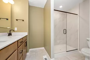 848 Woodlawn Ave, Saint Paul, MN 55116 - Photo 16