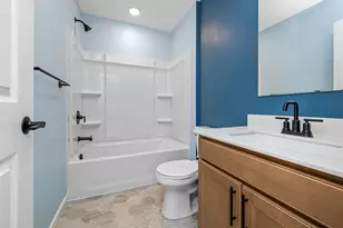 848 Woodlawn Ave, Saint Paul, MN 55116 - Photo 22