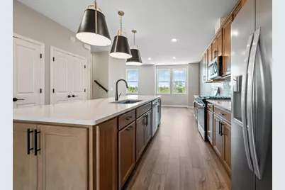 848 Woodlawn Avenue, Saint Paul, MN 55116 - Photo 2