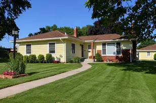 112 13th Ave N, South Saint Paul, MN 55075 - Photo 1