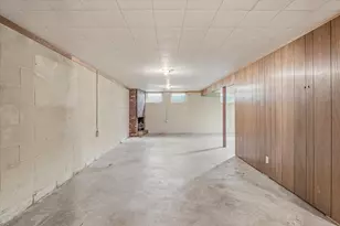 2584 Herschel St, Roseville, MN 55113 - Photo 14