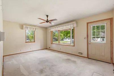 2584 Herschel Street, Roseville, MN 55113 - Photo 10