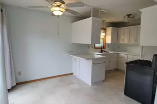 3237 Belmar Dr, Vadnais Heights, MN 55127 - Photo 6