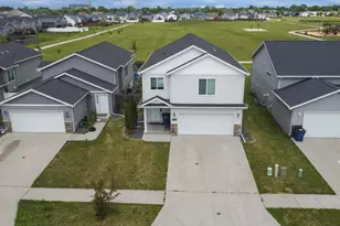 3034 38th Ave S, Moorhead, MN 56560 - Photo 2