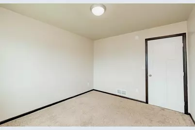 3034 38th Avenue S, Moorhead, MN 56560 - Photo 24