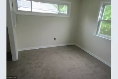 25 W 7th Street, Rush City, MN 55069 - Photo 8