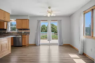 717 Colonial Cir, Faribault, MN 55021 - Photo 10