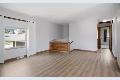717 Colonial Circle, Faribault, MN 55021 - Photo 6