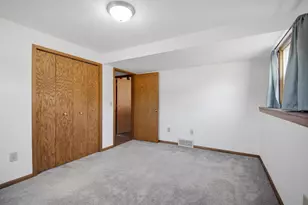 717 Colonial Cir, Faribault, MN 55021 - Photo 32