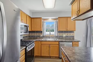 717 Colonial Cir, Faribault, MN 55021 - Photo 14