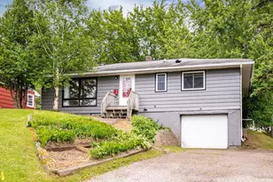 126 E Niagara St, Duluth, MN 55811 - Photo 2