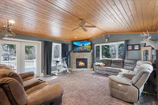 219 Main St N, New London, MN 56273 - Photo 32